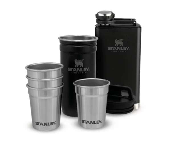 Dāvanu komplekts Adventure, degvīna glāzītes 4gb 50mL un blašķe 0,23L matēti melns